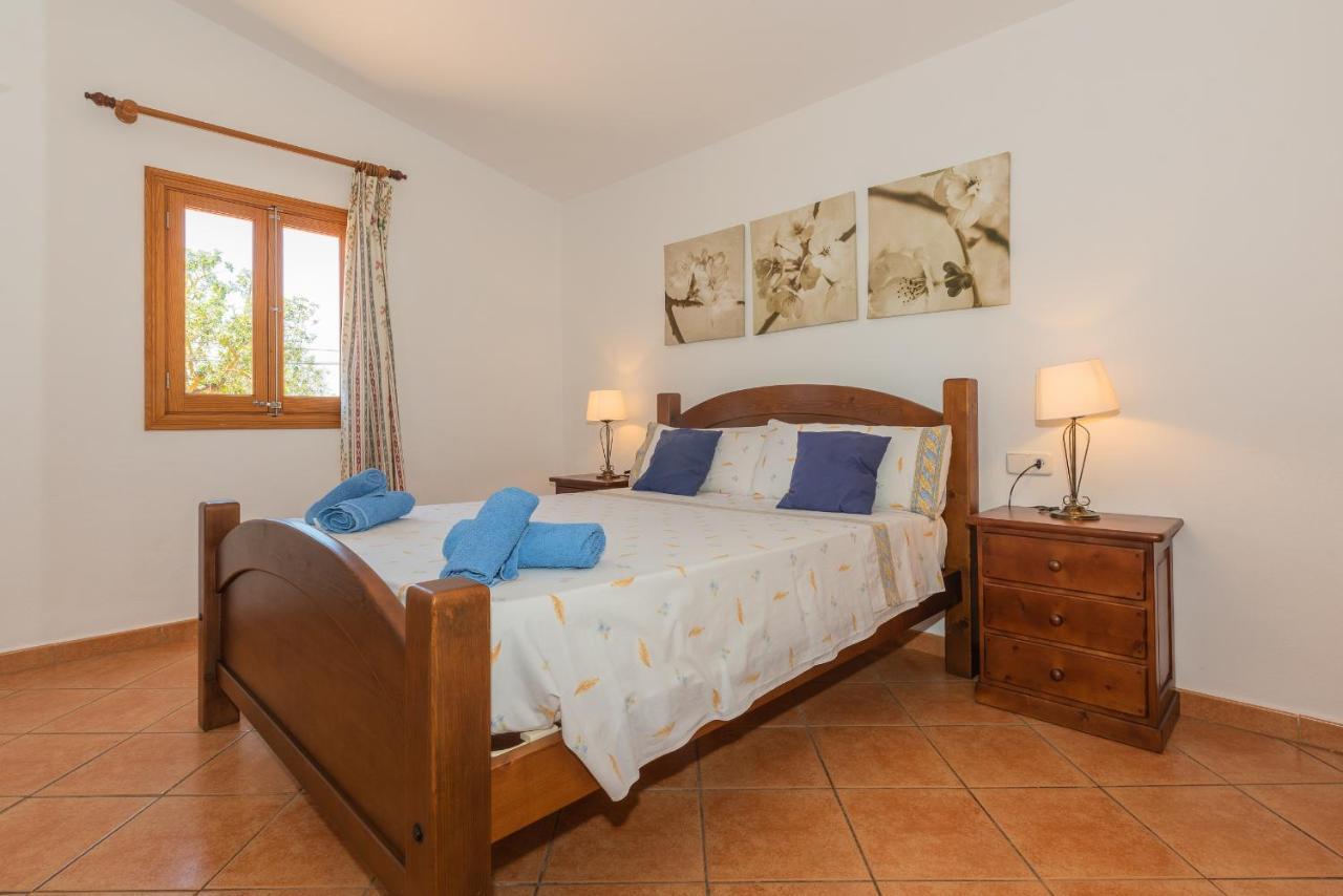 Holiday home Es Tres Pins