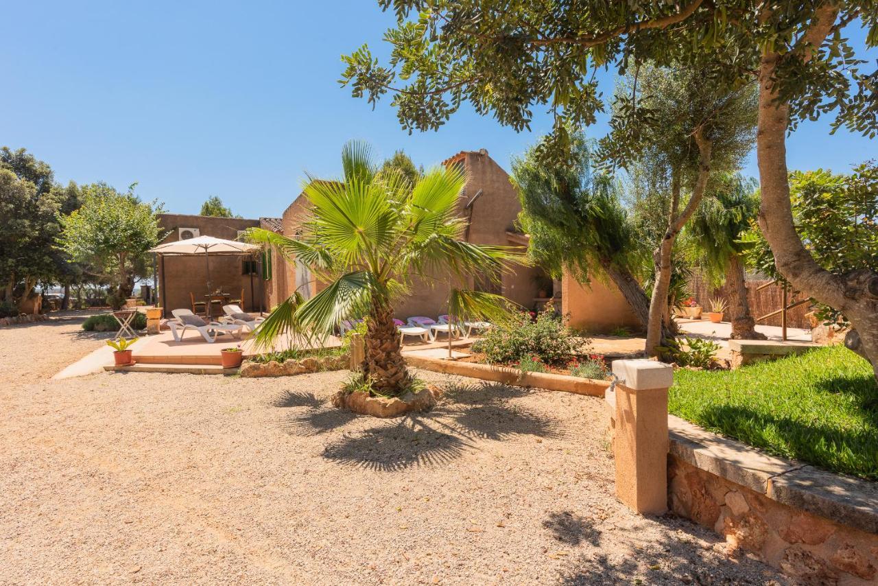 Holiday home Es Tres Pins
